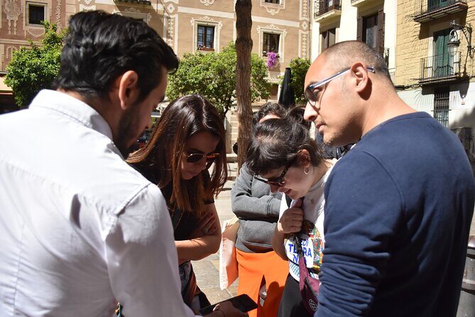Cultural Walking Tour in Barcelona with Food & Wine Tasting - Catedral de Barcelona: Gothic, Neogothic, and Roman Clues Without Ticket Lines