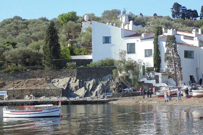 Dalí 2 Museums, Figueres and House of Portlligat small group from Girona - Why two Dalí sites plus Cadaqués beats a rushed stop