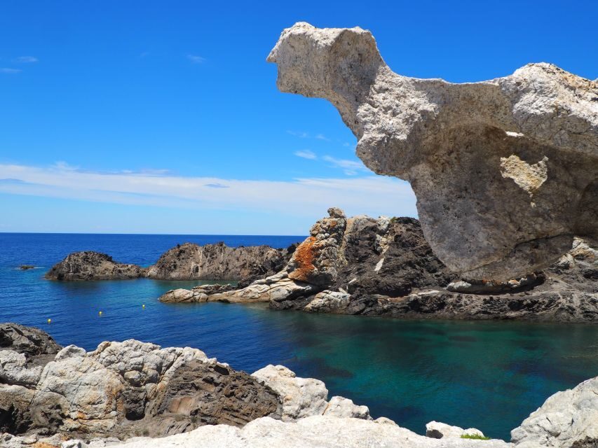Dalí Triangle & Cadaqués Day-Trip From Girona - Púbol’s Gala-Dalí Castle: a love story you can walk through
