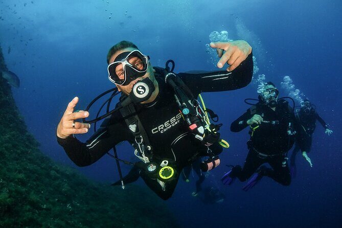 Diving baptism in the Montgrí Natural Park - Group Size and the Tone of the Day