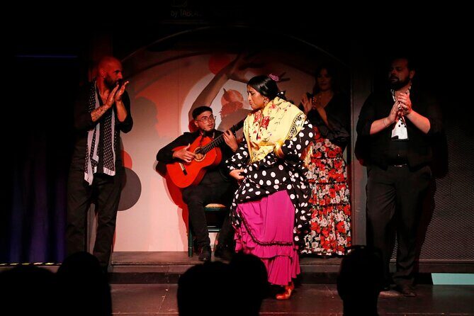 El Duende Flamenco Show with drink option at La Rambla Barcelona - Who this flamenco show fits best