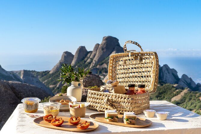 Elegant Private Picnic in Montserrat at 1100m Altitude - Santa Maria de Montserrat Abbey: Where It Starts and How It Fits the Day