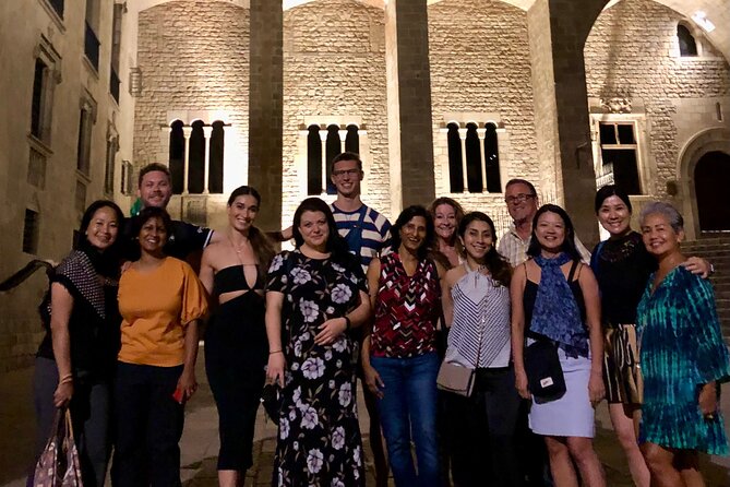 Enchanting Gothic Quarter by Night Tour - Key points you’ll care about