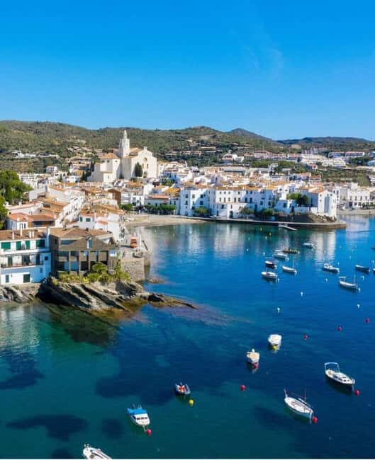 Exclusive Experience: A Full Day in Cadaqués! - Setting off from Roses: the coast view starts early
