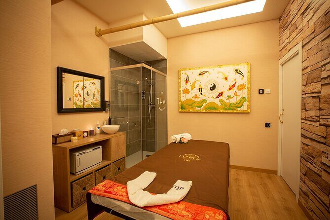 Exfoliating and Moisturizing Body Treatment of 60 min in THAI MASSAGE ALURA - Price and value: is $92.19 per person worth it?