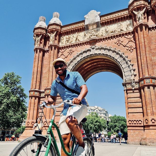 Explore Barcelona by Bike & Photo Shooting - The guiding photographer: why you end the tour with usable photos