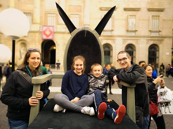 Family Private Tour: Churros, Hot Chocolate & Games in Barcelona - Price and value at $91.72 per person (what you’re really paying for)