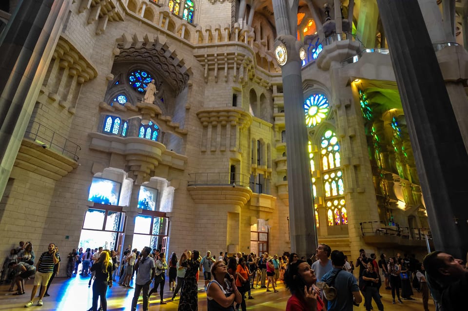 Fast Track: Sagrada Familia & Barcelona Full-Day Tour - Fast-track Gaudí plus city history, timed for real pacing