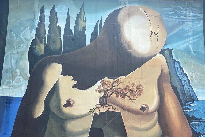 Figueres Walking Tour with Guided Visit to the Dalí Museum - Pacing, photo time, and how to plan your schedule