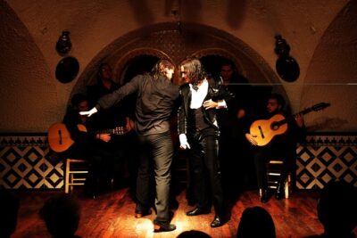 Flamenco Night at Tablao Cordobes in Barcelona - Dinner vs drinks: choosing your pre-show plan