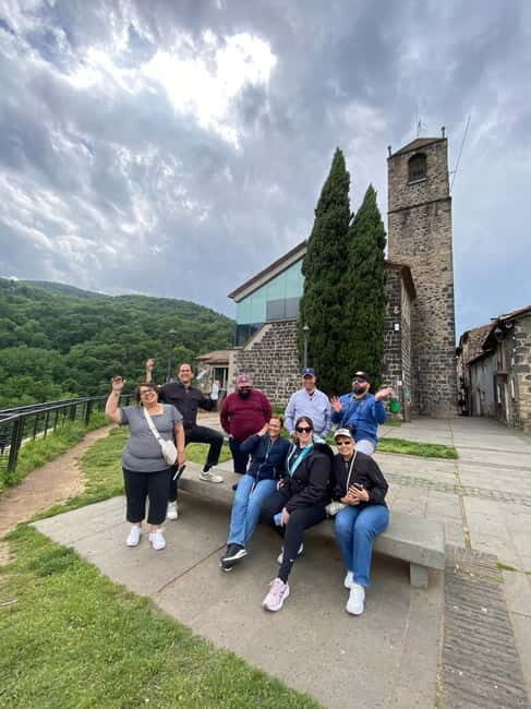 From Barcelona: Girona, Besalú & Castellfollit Day Trip - Starting in Barcelona: Meeting at Pg. de Gràcia and Getting Moving
