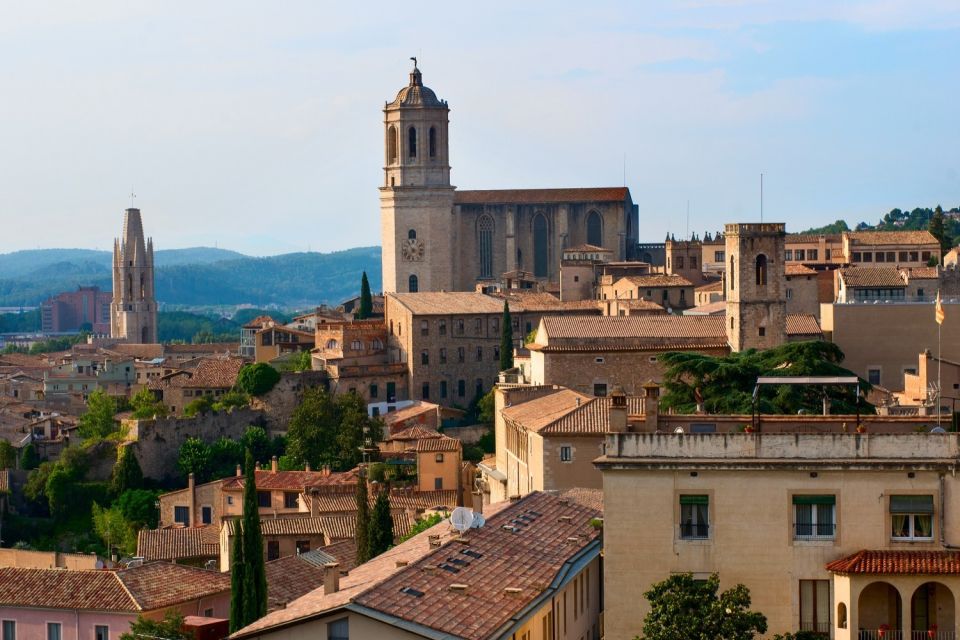From Barcelona: Girona, Game of Thrones Tour - A Guided Walk Through Old Girona: Cathedral Exteriors, Bridges, and Plazas