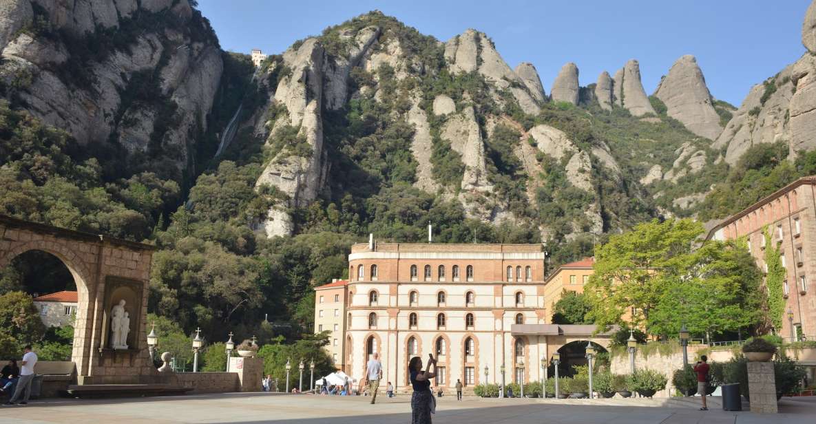 From Barcelona: Private Montserrat and Boutique Winery Tour - Should You Book This Private Montserrat and Penedès Winery Tour?