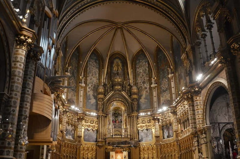 From Barcelona: Private Montserrat Guided Tour - Catalan Food Markets: Turning the Day Toward Local Flavors