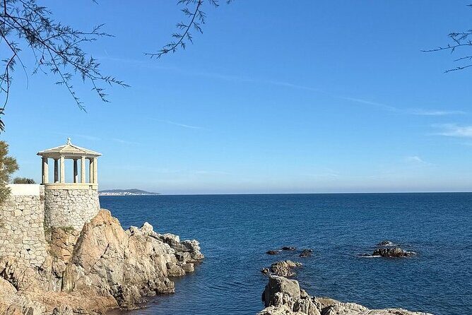From Barcelona Tossa de Mar Half Day Tour - Tossa de Mar Fishing Village: When the Walls Were Built for Pirates