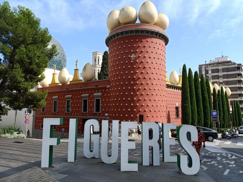 From Girona: Dalí Museum, Cadaqués and Creus Cape Tour - Figueres and the Dalí Theatre-Museum: the centerpiece you’ll remember