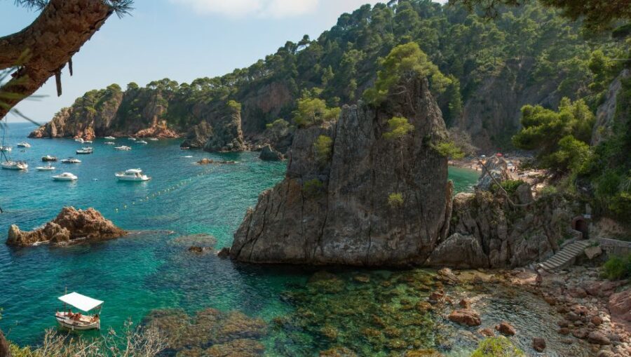 From Girona: Medieval Costa Brava Day Trip - Pals history tour: learning the town by walking it