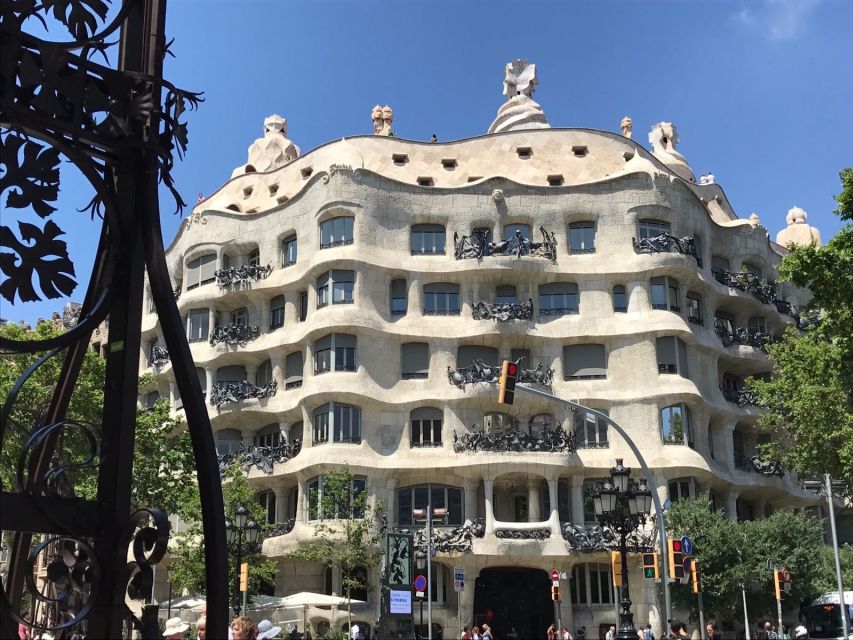 From Salou: Full Day Barcelona Panoramic Tour with Free Time - Why a Salou-to-Barcelona day trip actually helps
