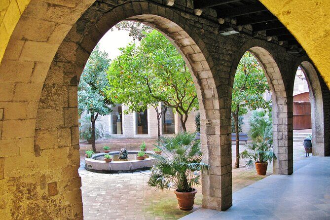 Full-Day Barcelona Tour by Sidecar Motorcycle - El Born: Medieval Streets, Santa Maria del Mar Outside, and Real-Walking Time