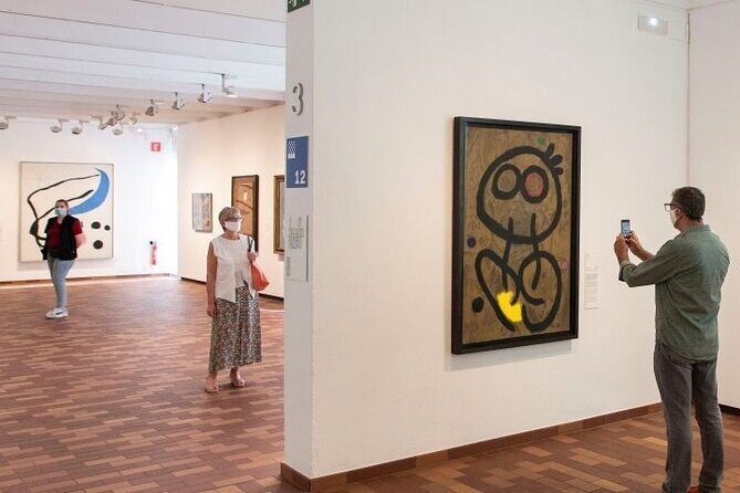 Fundacio Joan Miro: Private Tour with Skip-the-Line - Stop 1: Joan Miró’s universe inside the collection