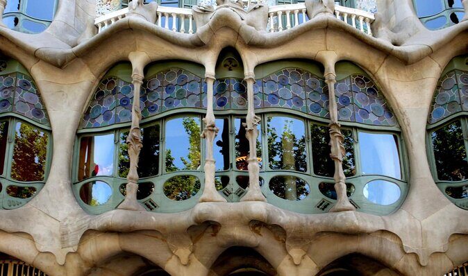 Gaudí and Barcelona Legends - Private Tour - Key Things to Know Before You Go