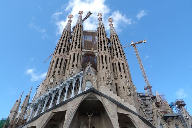 Gaudi and La Sagrada Familia Exterior Self-Guided Audio Tour - The main logistical catch: self-guided means you’re on your own