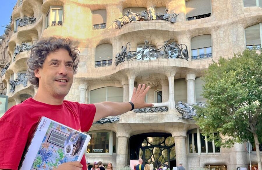 Gaudí & Modernism with a Historian. - Where You Start: Passeig de Gràcia, Camper Store, and a Smart Head Start