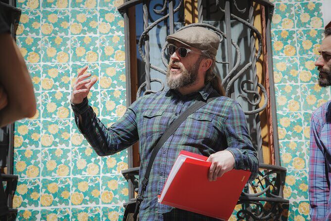 Gaudi UNESCO Highlights Small Group Bike Tour - Placa Reial: The Refreshment Break That Ends Up Being Part of the Story