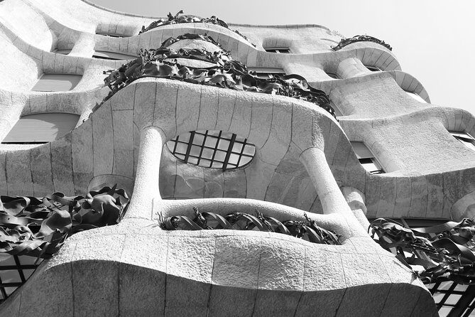 Gaudi's Casa Batlló and La Pedrera with Chocolate Tasting - Key points to know before you go