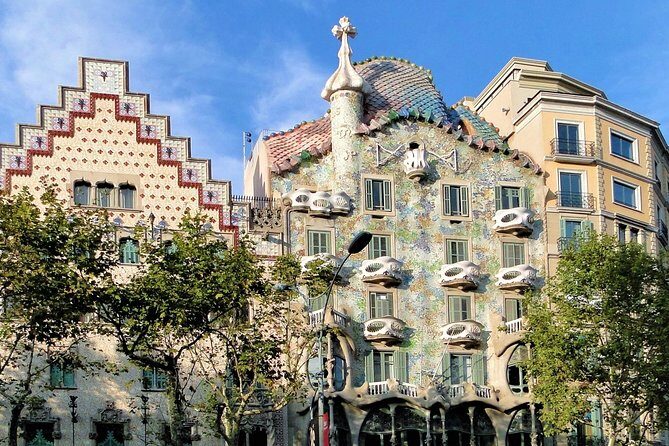 Gaudi's Modernist Legacy: Small Group Walking Tour - The Chocolate-Maker House: When Industry Becomes Architecture