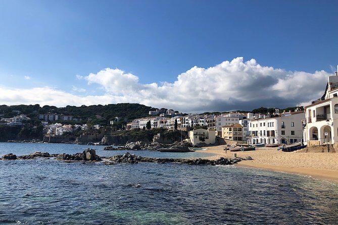 Girona and Costa Brava Private Day Trip from Barcelona - Pals medieval lunch stop: a small fortress town break