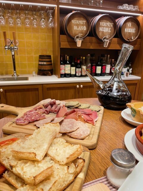 Girona Evening Food Tour & Tapas Bar Experience - Girona’s food scene feels different after dark