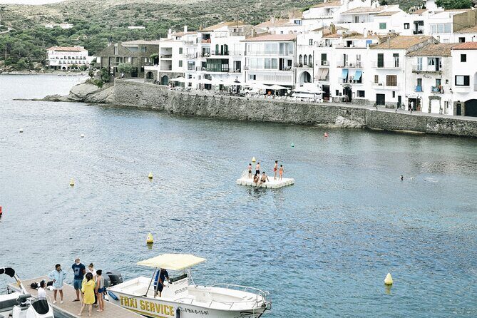 Girona, Figueres, Dalí and Cadaqués Museum from Barcelona - Free Time in Girona: How to Use It Without Stress