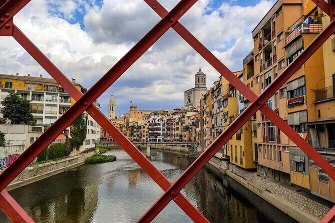 Girona, Figueres, Dalí and Cadaqués Museum from Barcelona - Getting There From Barcelona at 8:30