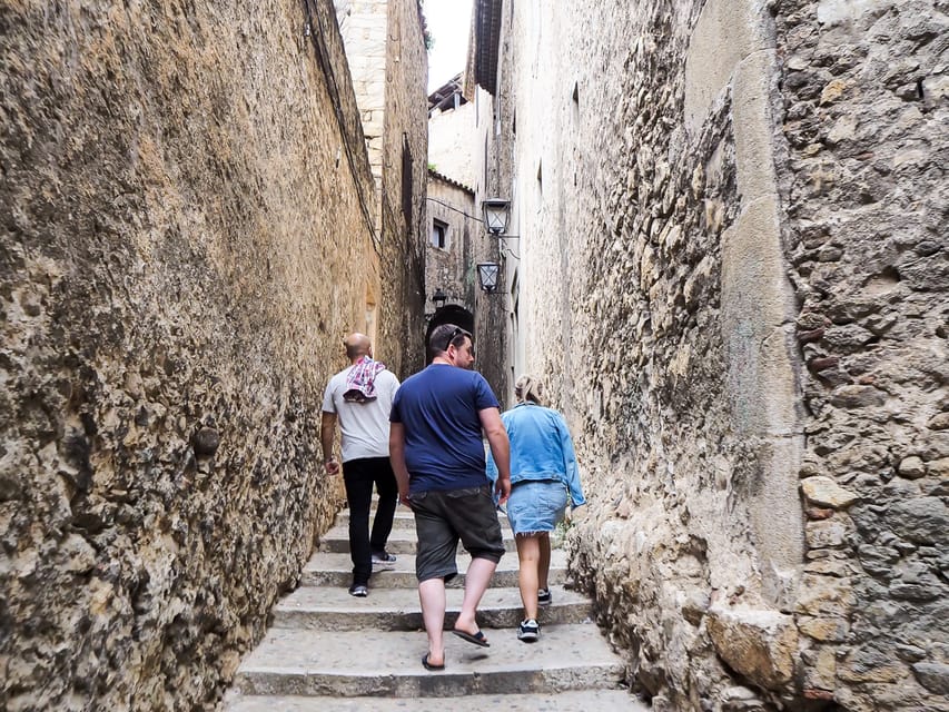Girona: Game of Thrones Walking Tour - Arya’s training storyline: where faceless-woman scenes take on a new meaning