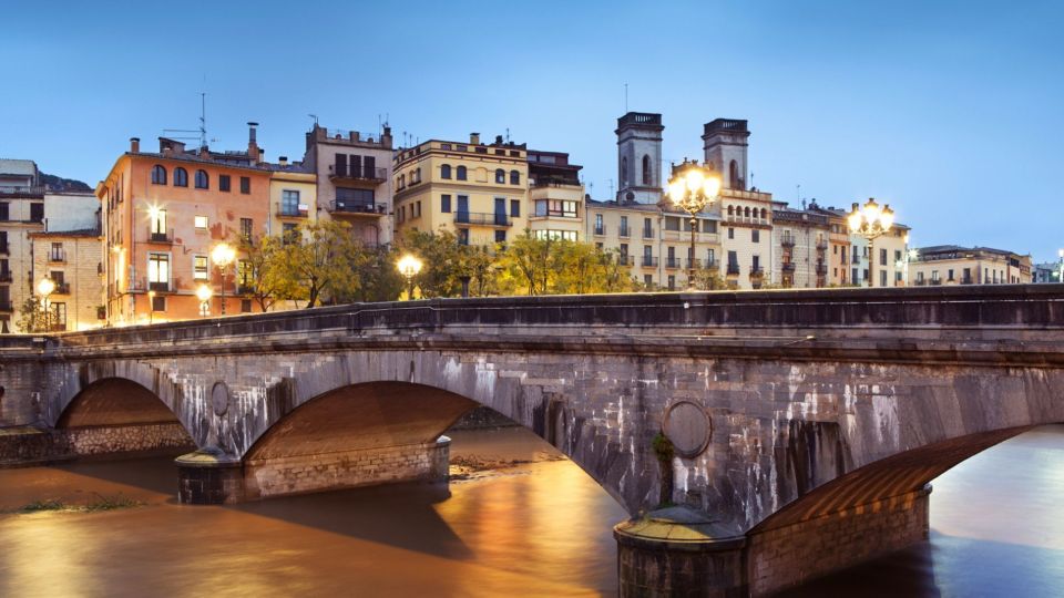 Girona: Jewish Heritage Guided City Tour and Museum Visit - Pace, Footwear, and Group Size: What to Expect on the Ground