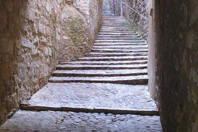 Girona Jewish Heritage small group from Girona - Practical Tips: Wear the Right Shoes and Read the Ground