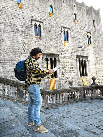 Girona, Medieval Villages & Lunch with Lake Views from Barcelona - Girona in two hours: Roman walls, Arab baths, Jewish quarter, Cathedral