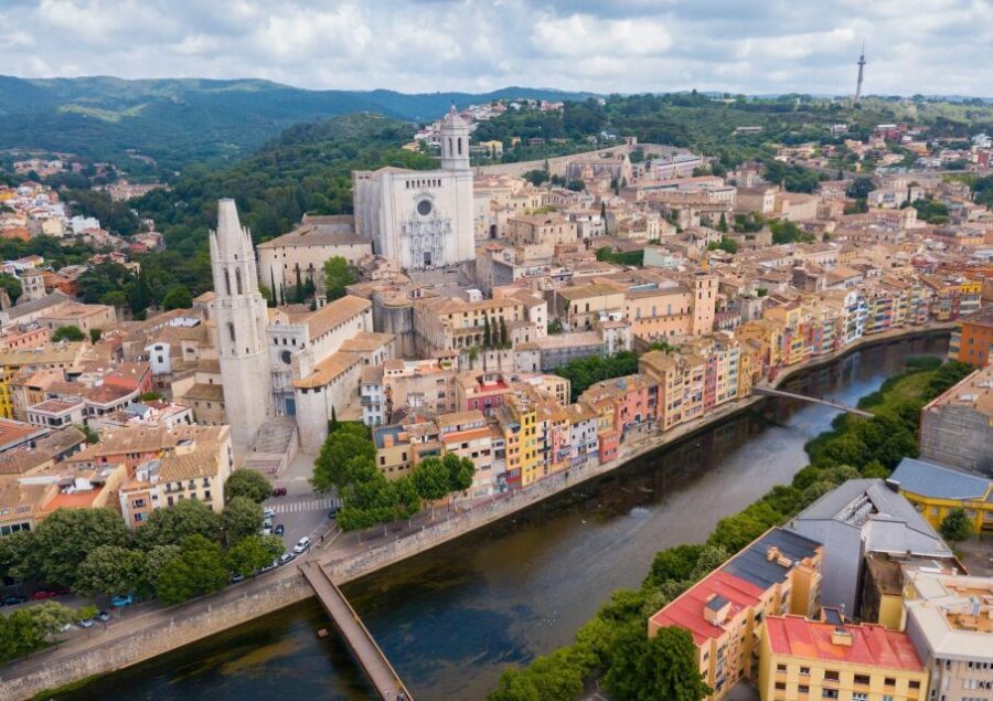 Girona: Self-guided Audio City Tour on Your Phone - Sant Pere de Galligants and finishing at Sant Feliu