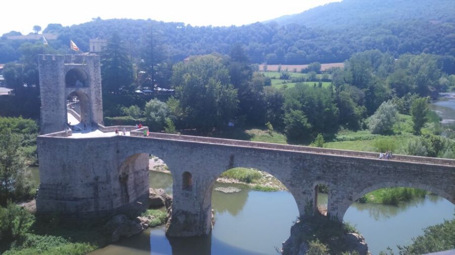 Girona: Volcano Area, Besalú, and Banyoles Lake Tour - La Garrotxa Natural Park: the crater visit and volcanic walking