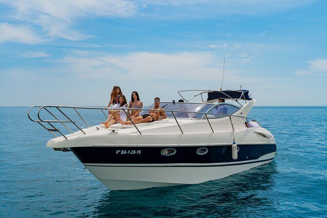 Gobbi Yacht Rental in Barcelona 9 Pax 2/4/8hs - Food, Drinks, Music, and Comfort: What’s Actually Included