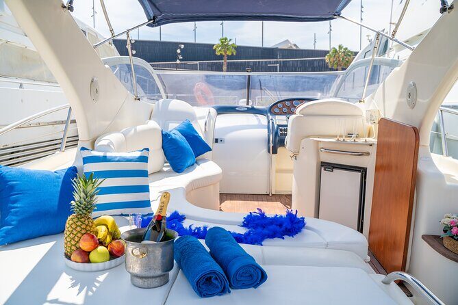 Gobbi Yacht Rental in Barcelona 9 Pax 2/4/8hs - Coastline Views and City Skyline Moments: What You’ll See
