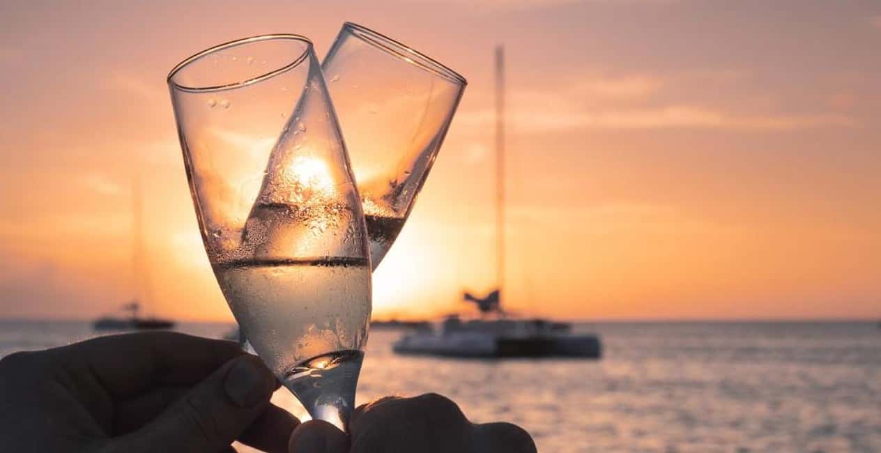 GOLDEN HOUR: SUNSET IN THE COSTA BRAVA - Golden Hour Sailing on the Medes Islands: What the 2 Hours Really Delivers