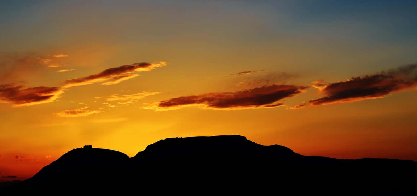GOLDEN HOUR: SUNSET IN THE COSTA BRAVA - Sailing Medes Waters: Why the Calm Matters at Sunset