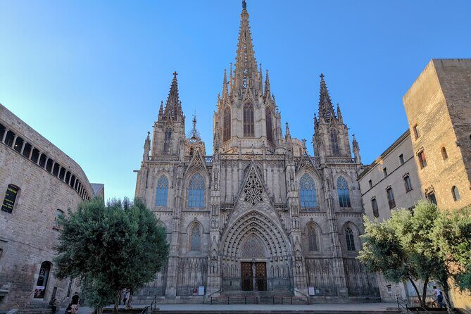 Gothic Quarter and Gaudí Small-Group Tour - Key highlights worth your attention