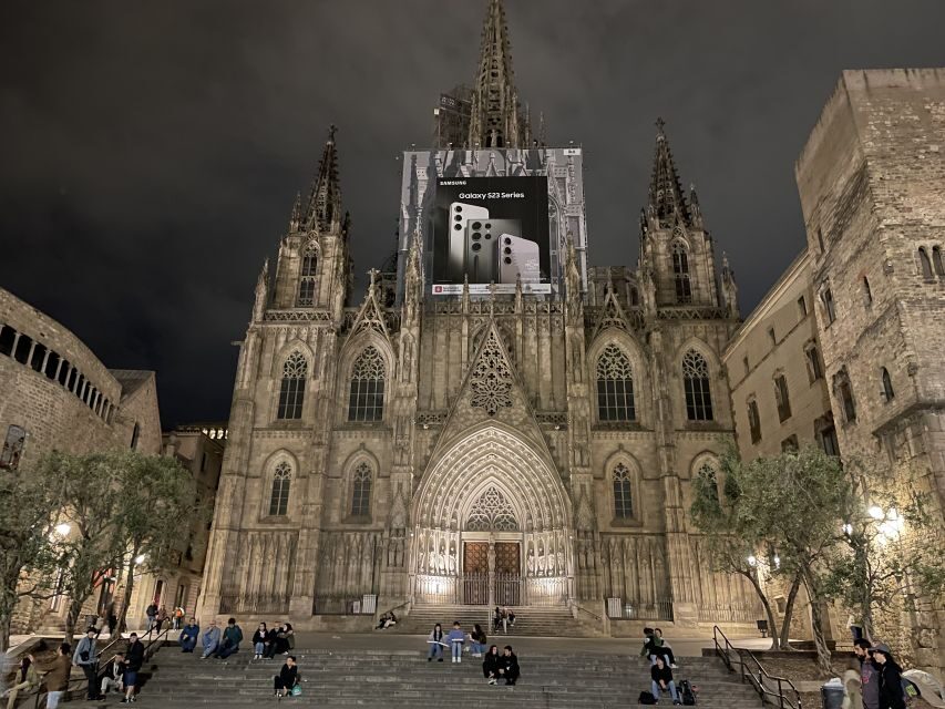 Gothic Quarter and Old City - Where the Walk Starts at Font de Canaletes
