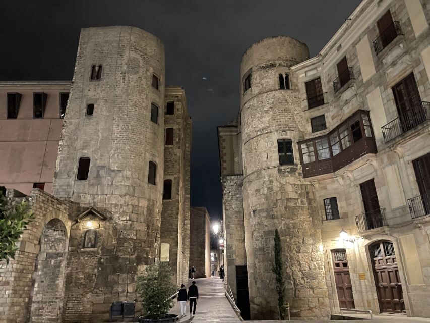 Gothic Quarter and Old City - Sant Felip Neri Square: Small Space, Big Story Potential