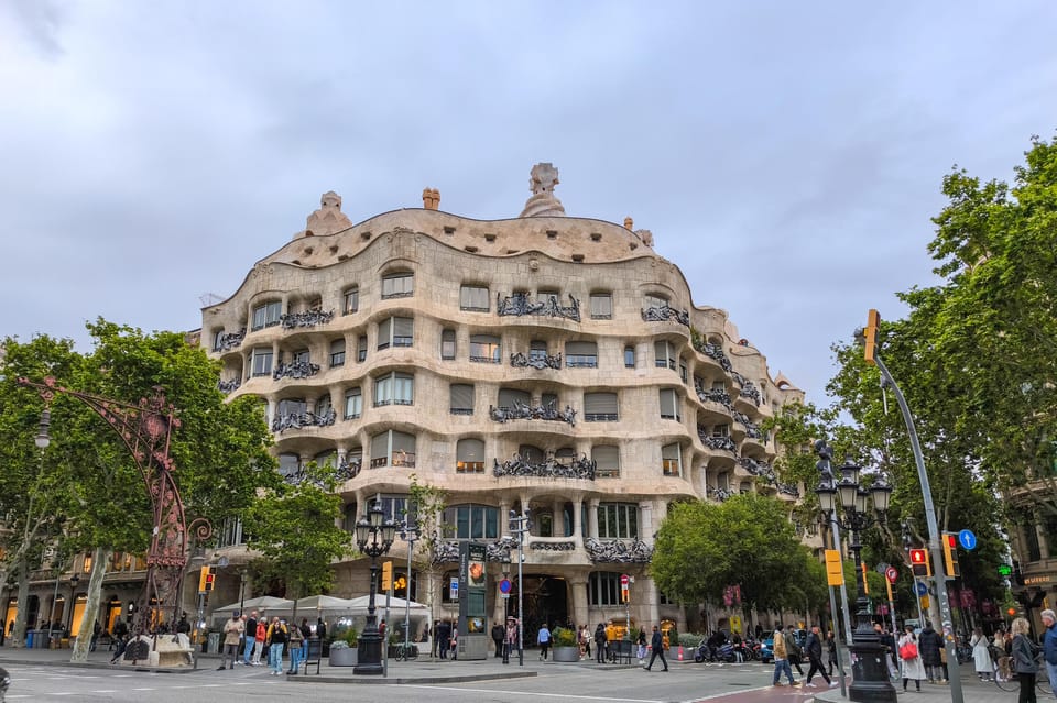 Gothic Quarter & Gaudí's Treasures Small-Group Tour - Value at $19: What You’re Really Paying For