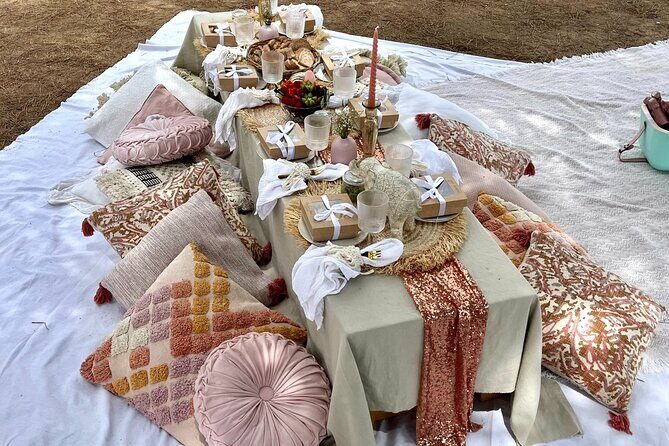 Group / Hen Party Picnic - A Barcelona picnic that feels like a private celebration