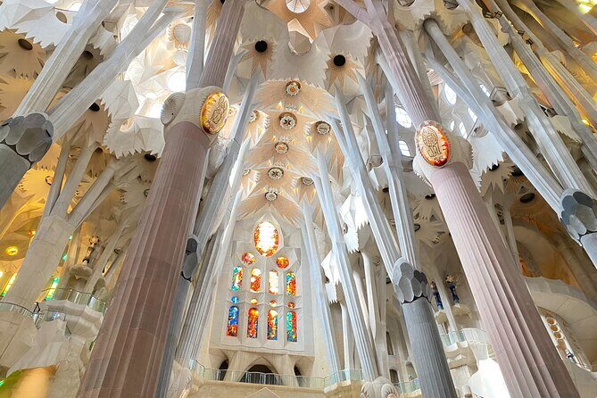 Guided Walking Tour in Park Güell and Sagrada Familia - A real-world caution: punctuality can make or break the day